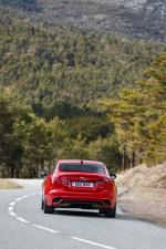 Jaguar XE P300 R-Dynamic 2019 года (WW)